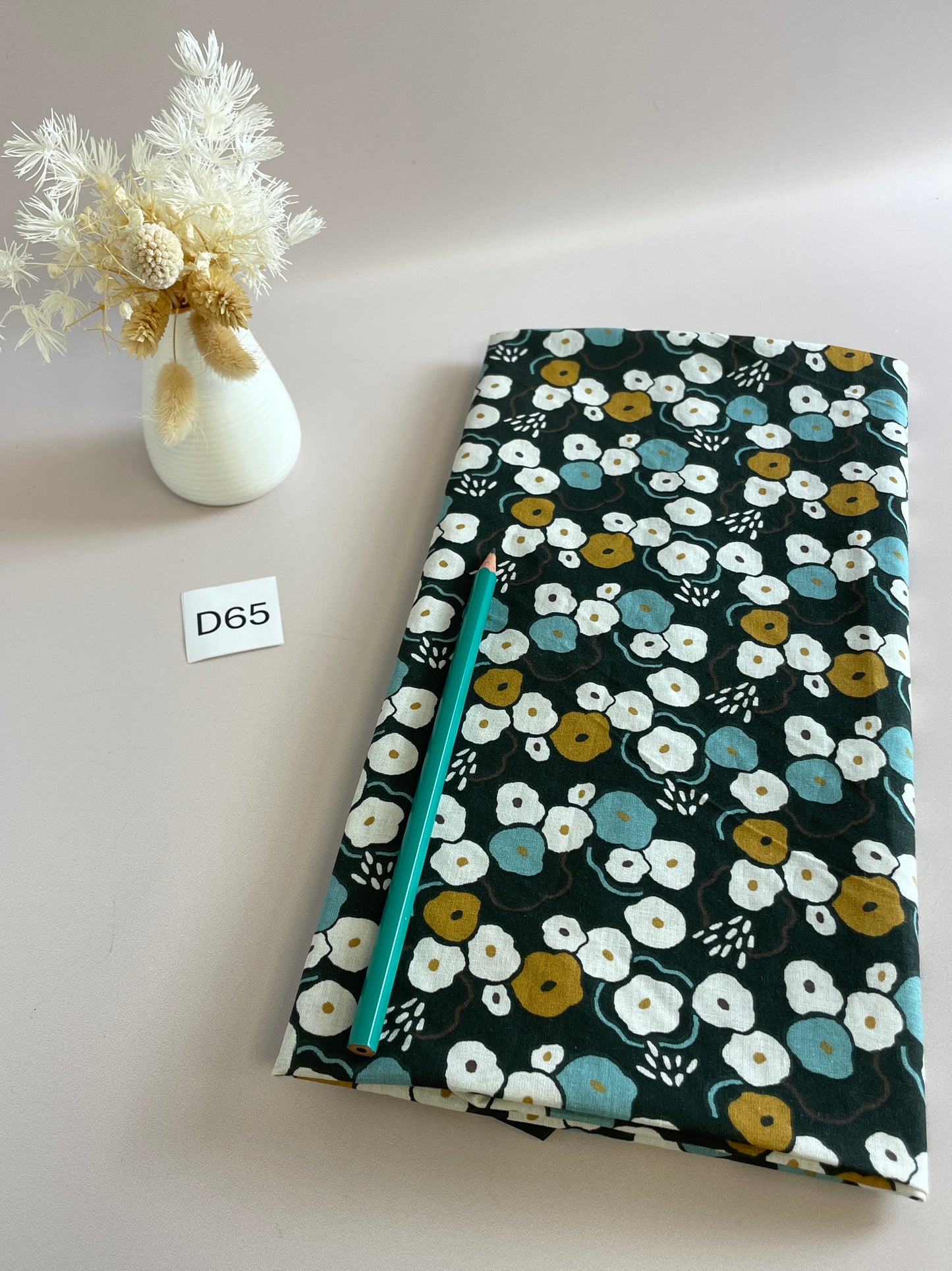 Motifs divers (graphiques, fleurs…)