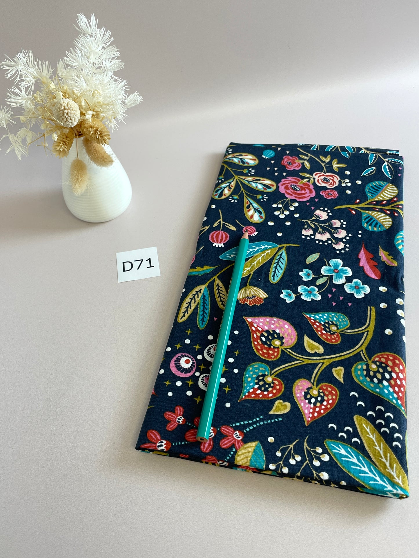 Motifs divers (graphiques, fleurs…)