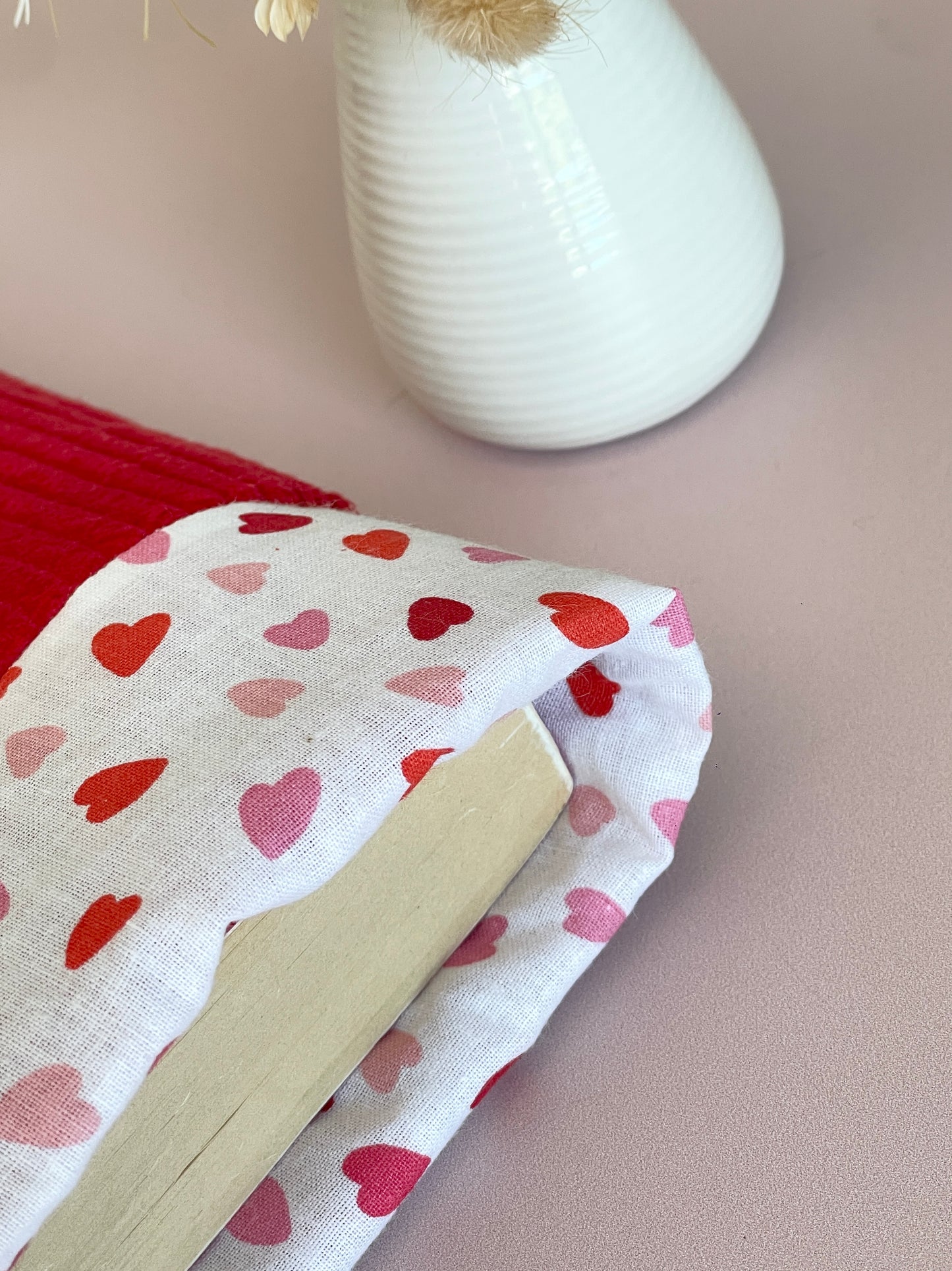 Pochette à livre molletonnée velours rouge