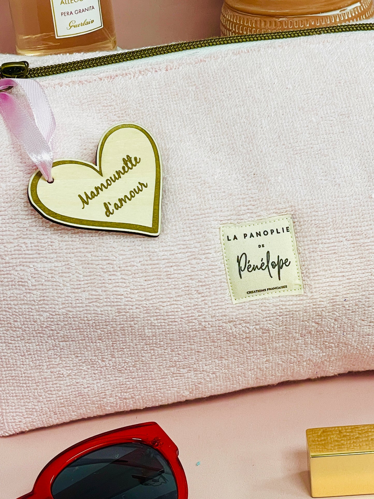 Trousse "Nuage" en éponge rose – Douceur & Volume