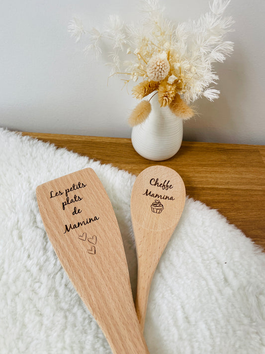 Spatule et cuillère en bois gravées
