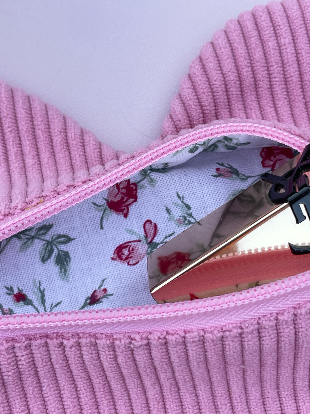 Trousse Cœur en Velours Côtelé