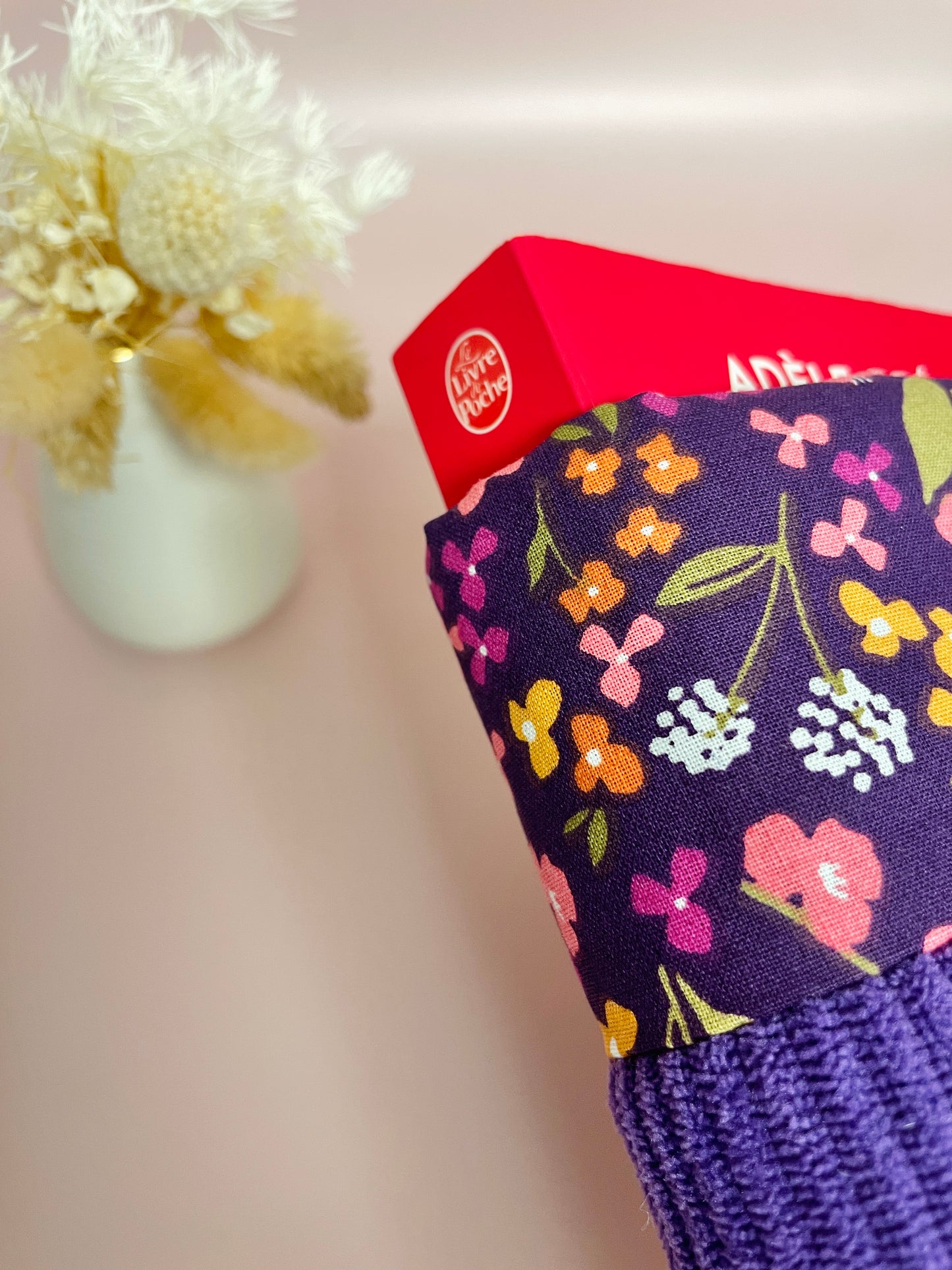 Pochette à livre molletonnée en velours violet