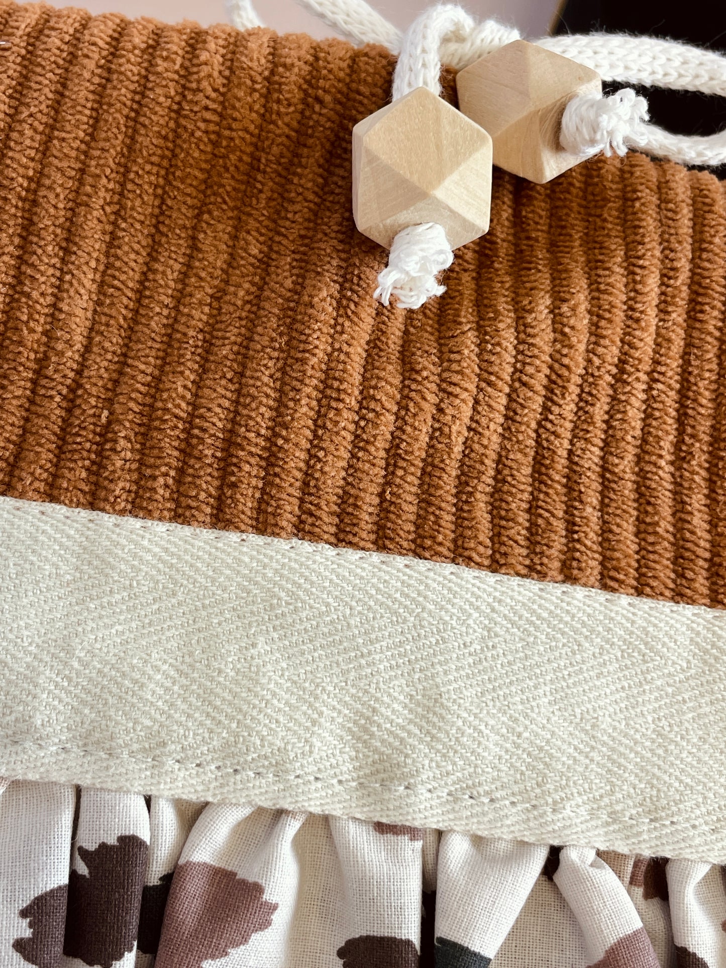 Pochette froufrou léopard pour livre ou liseuse