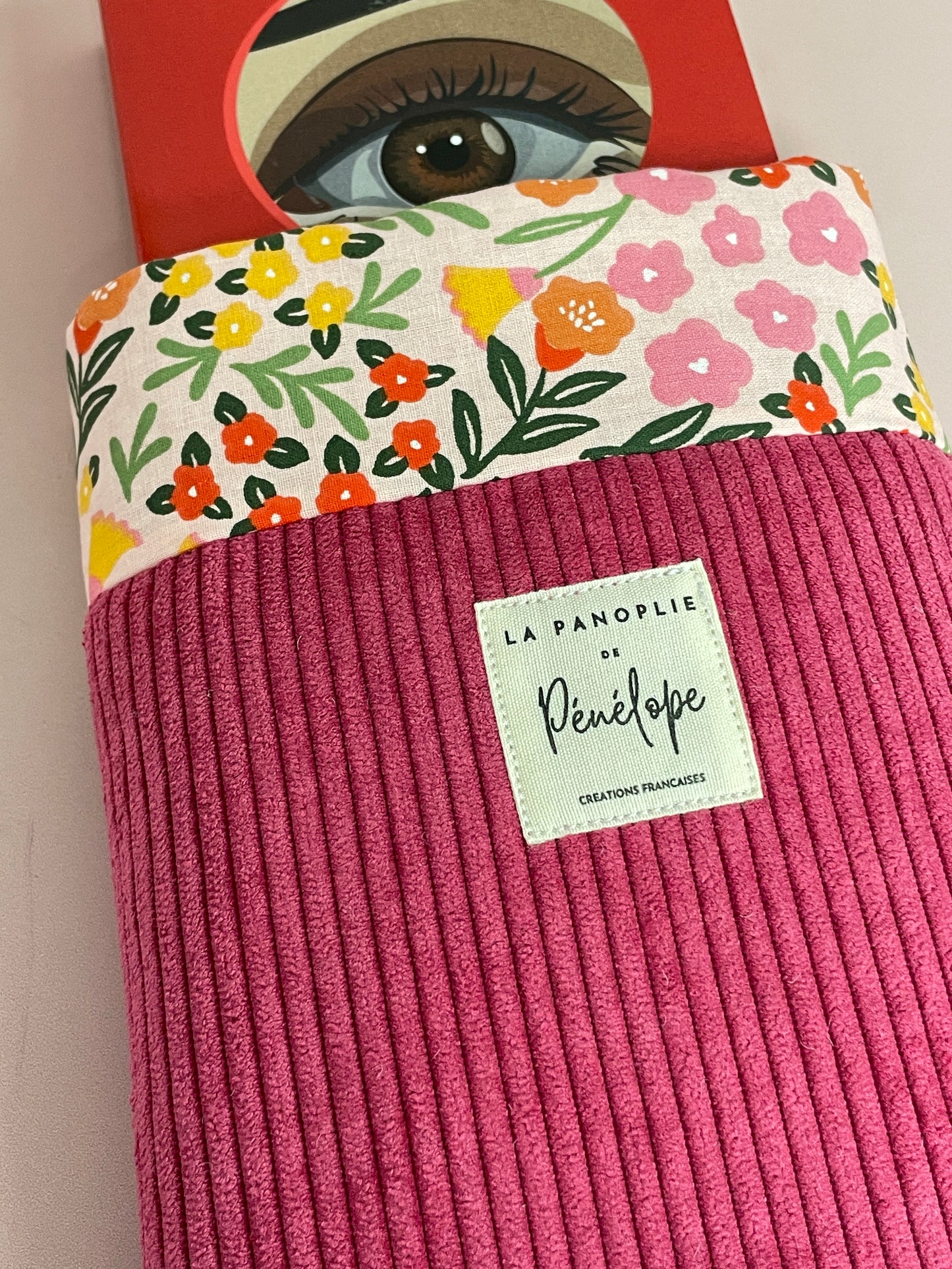 Pochette à livre molletonnée en velours rose