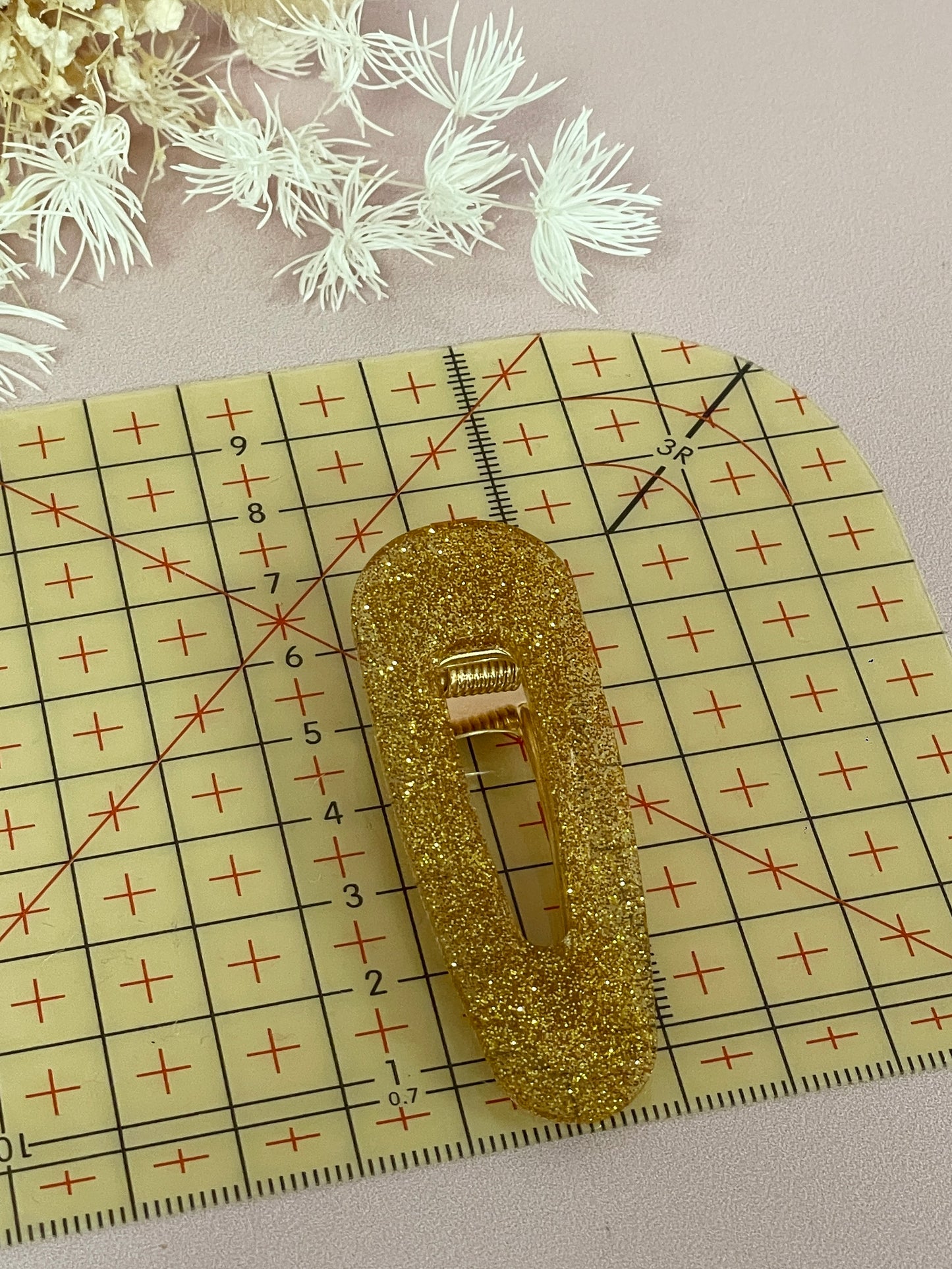 Barrette paillettes dorées