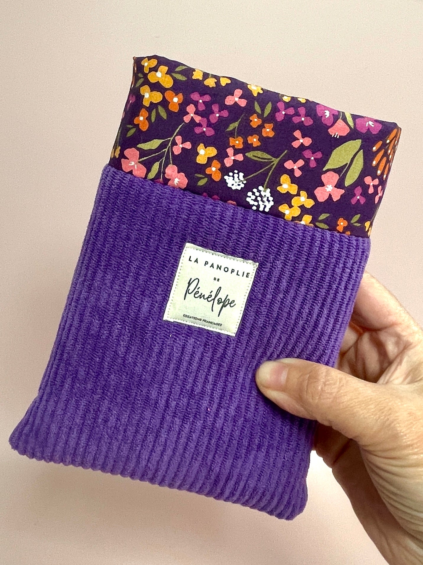 Pochette à livre molletonnée en velours violet