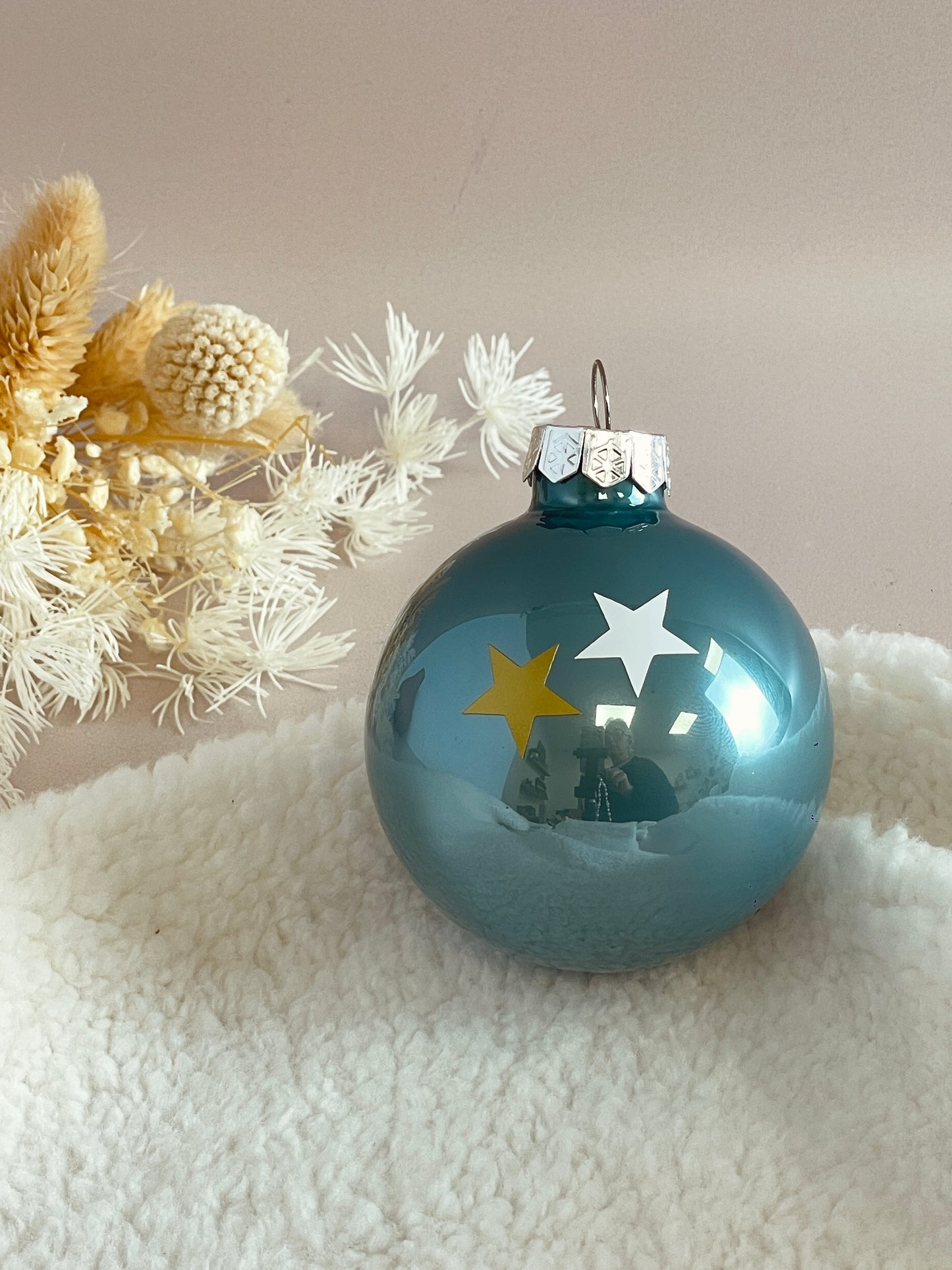 Boule de Noël bleue