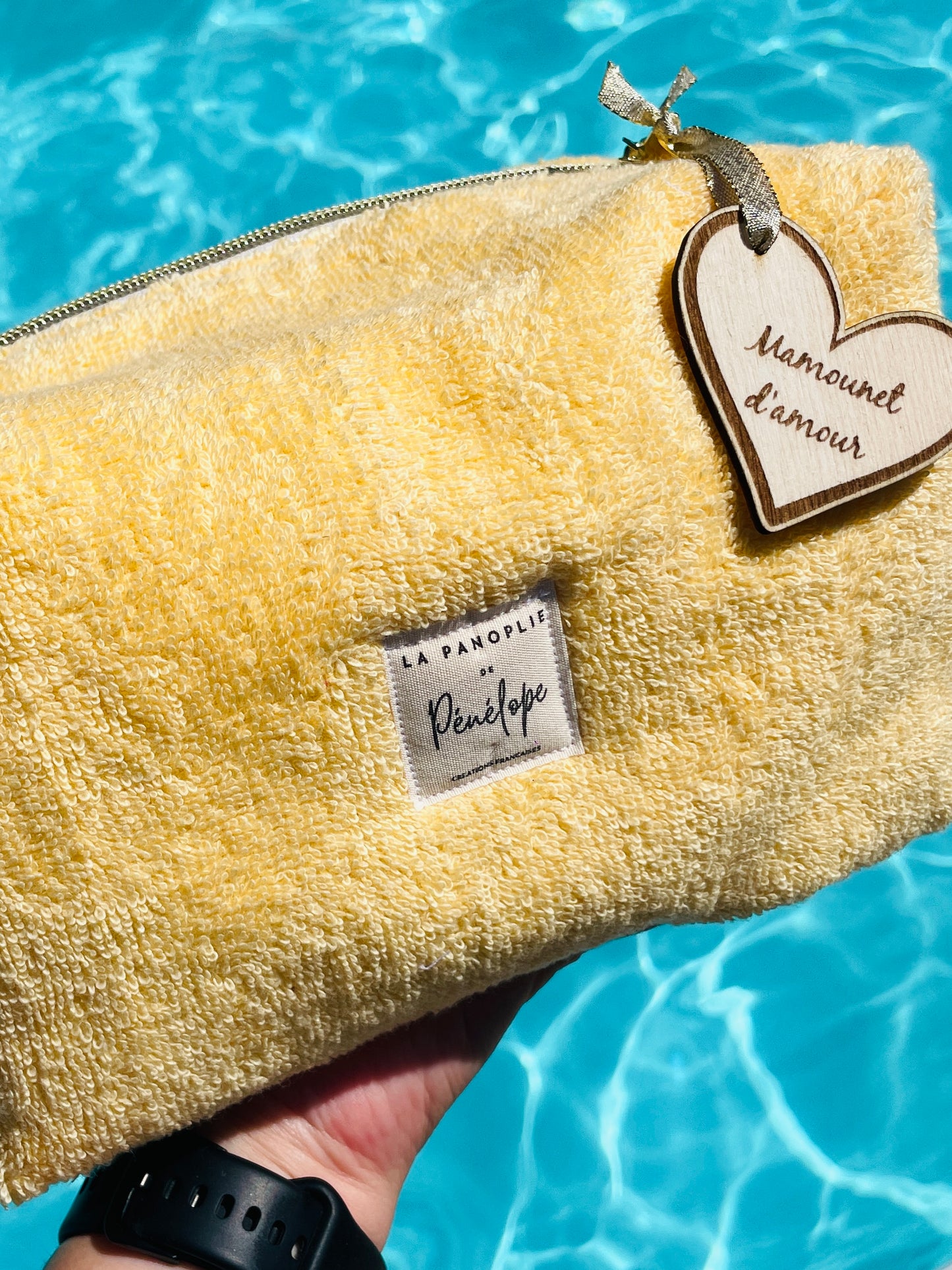 Trousse "Nuage" en éponge jaune – Douceur & Volume