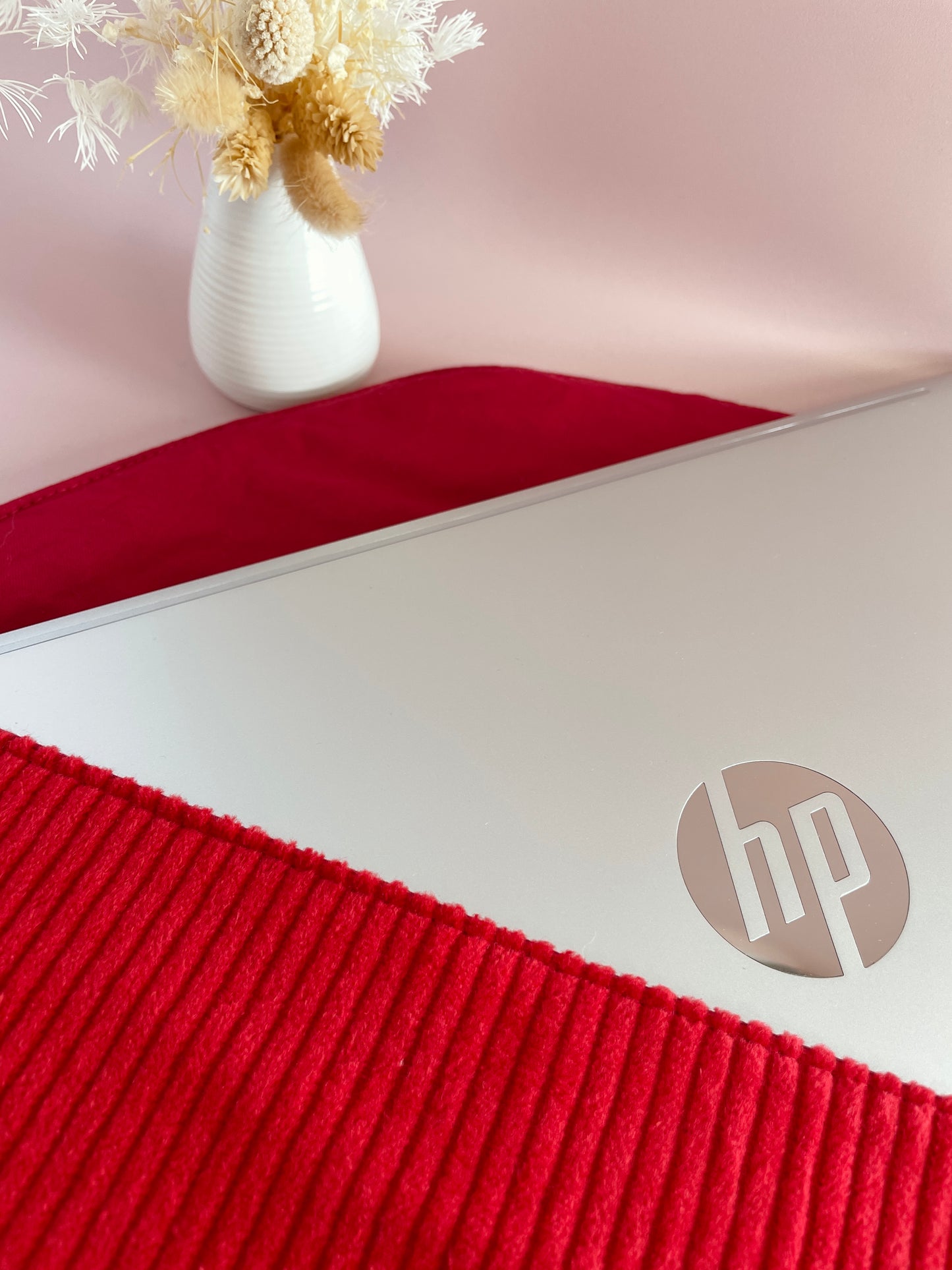 Pochette ordinateur PC rouge et fleurs