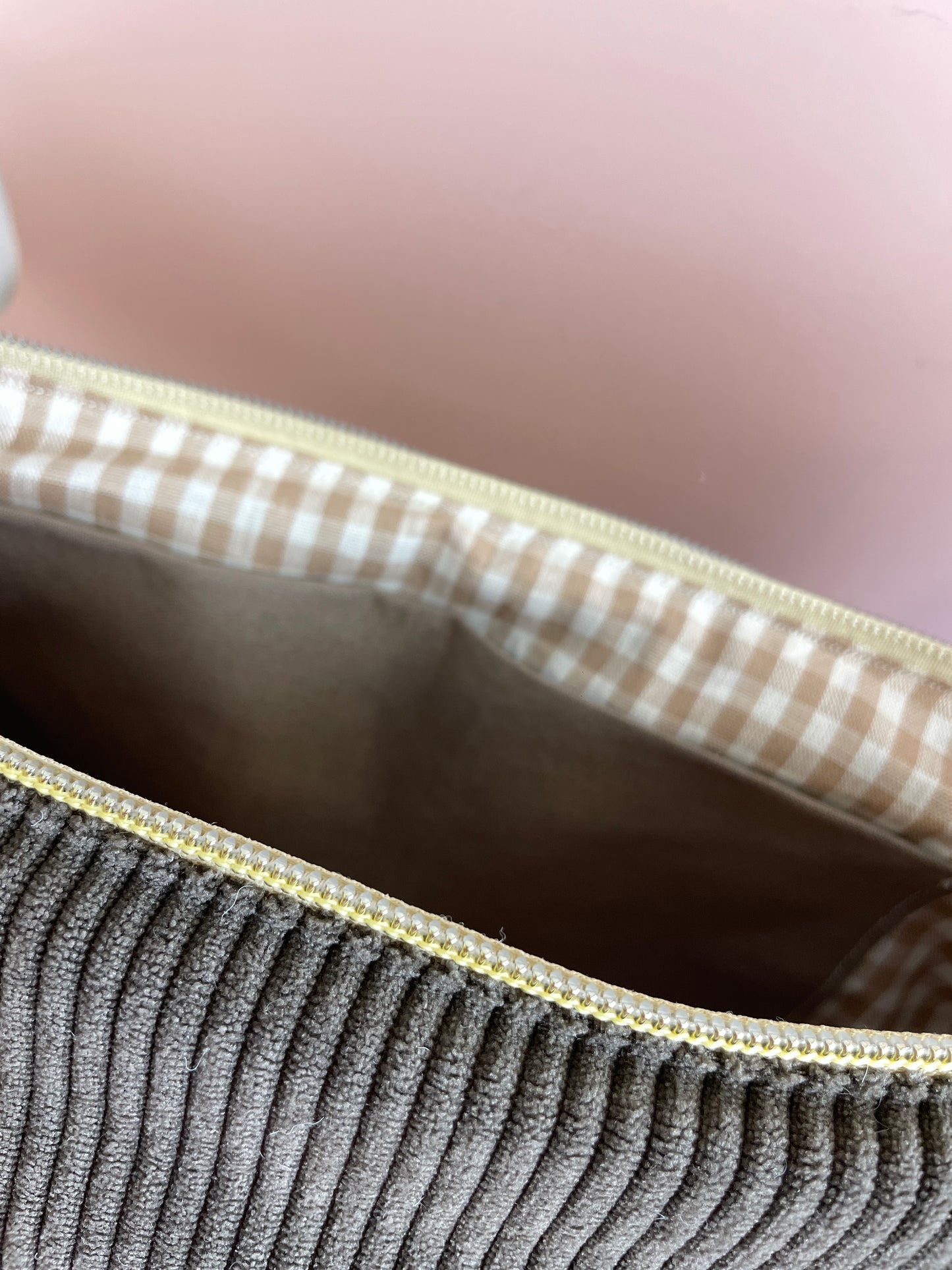 Sac demi lune en velours marron