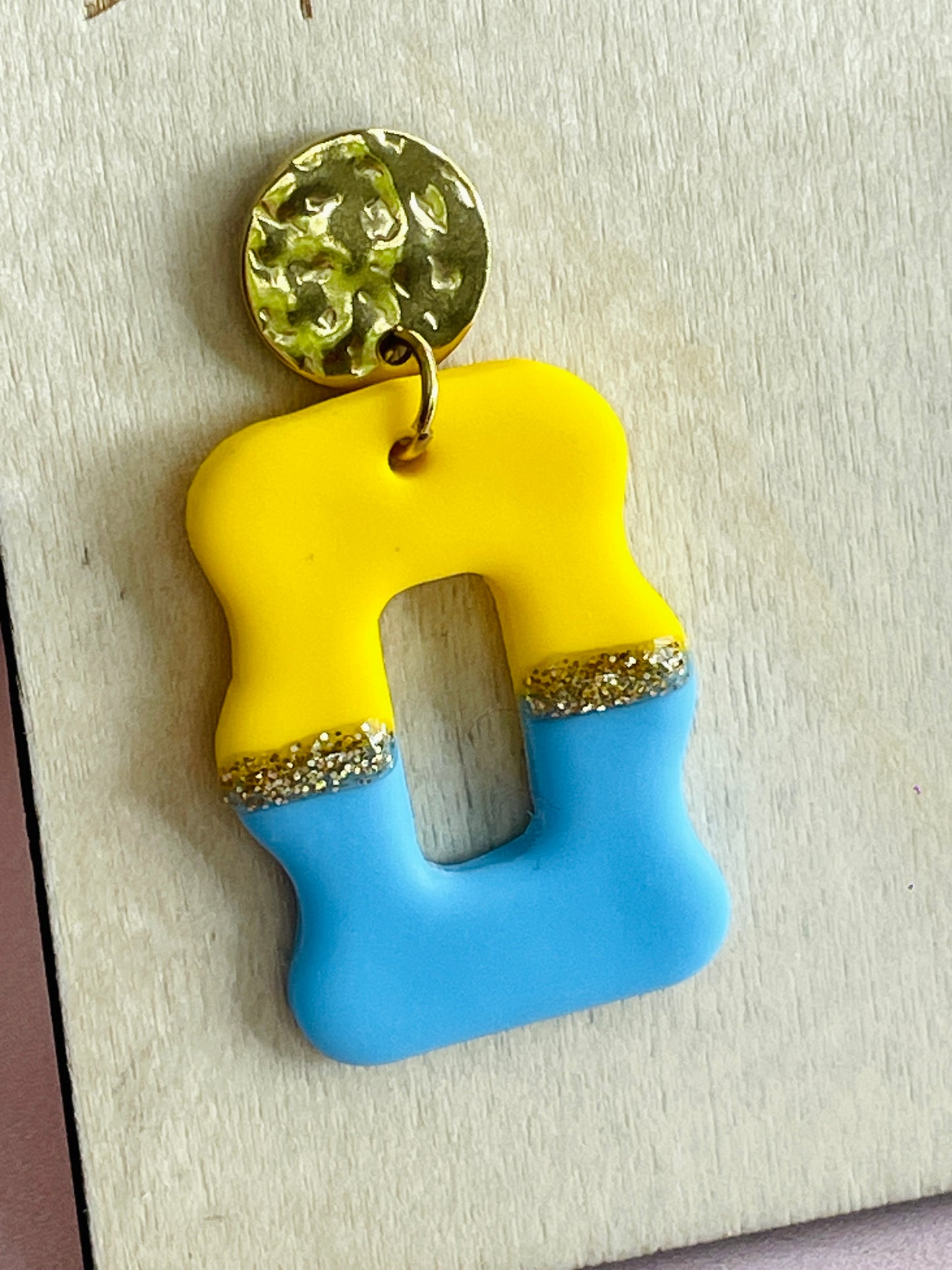 Boucles d’oreilles inversées Tilda
