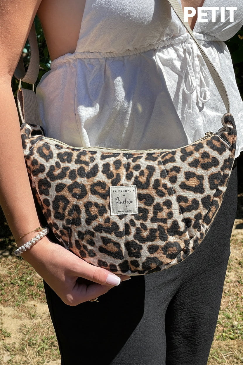 Sac demi lune Léopard 2 formats