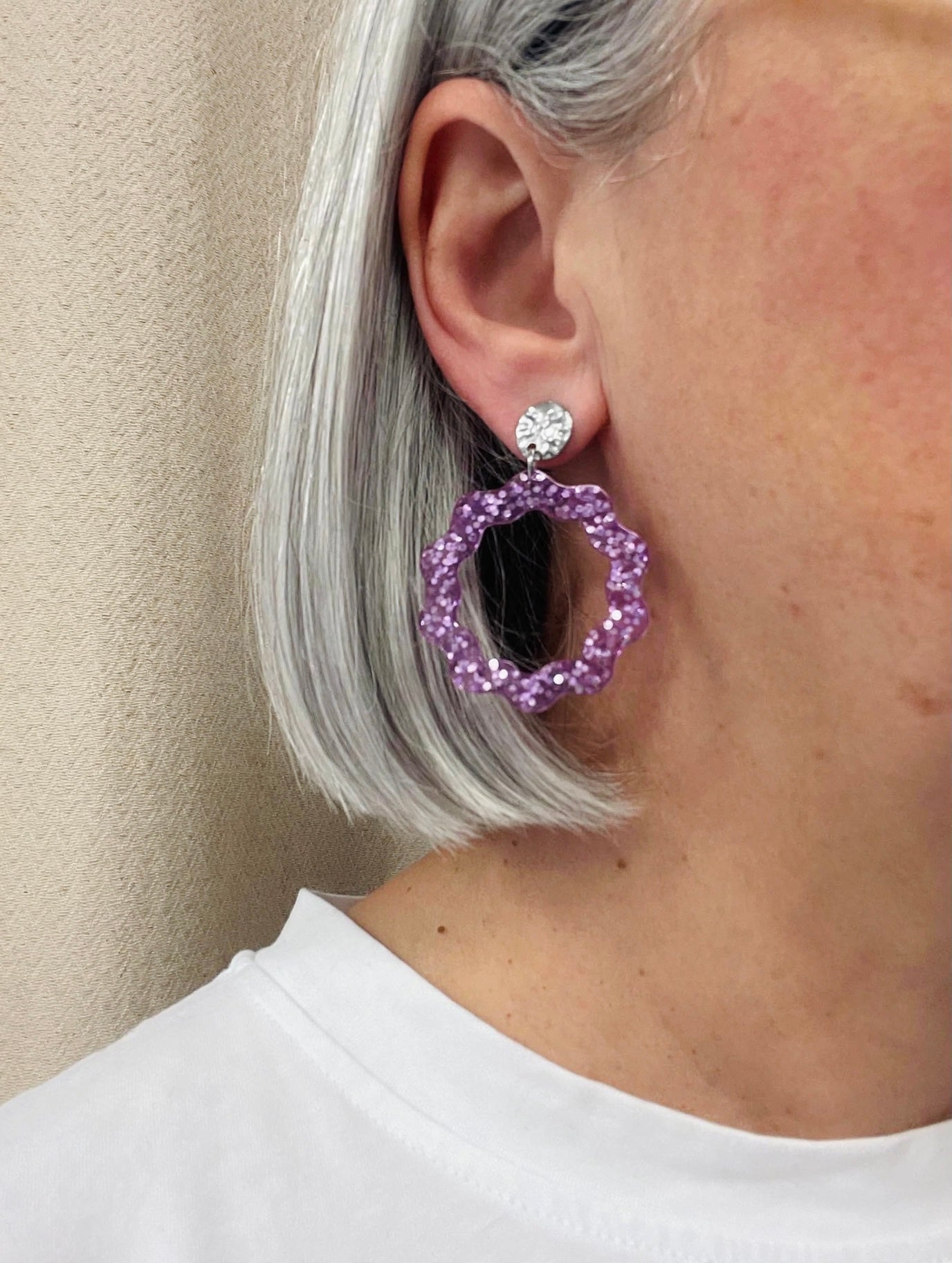 Boucles d’oreilles Lou (vertes ou violettes)
