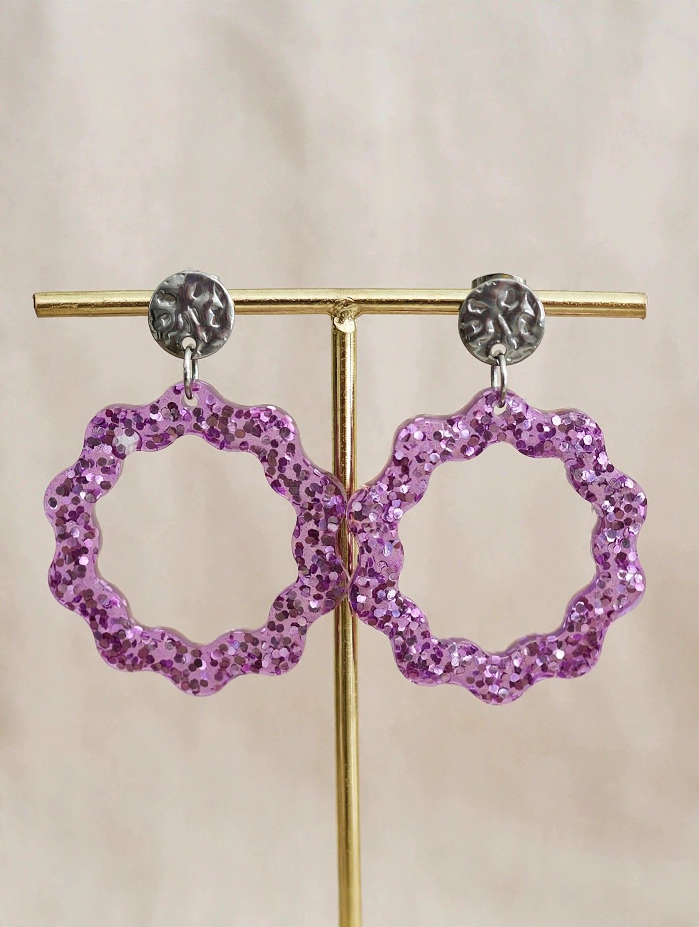 Boucles d’oreilles Lou (vertes ou violettes)