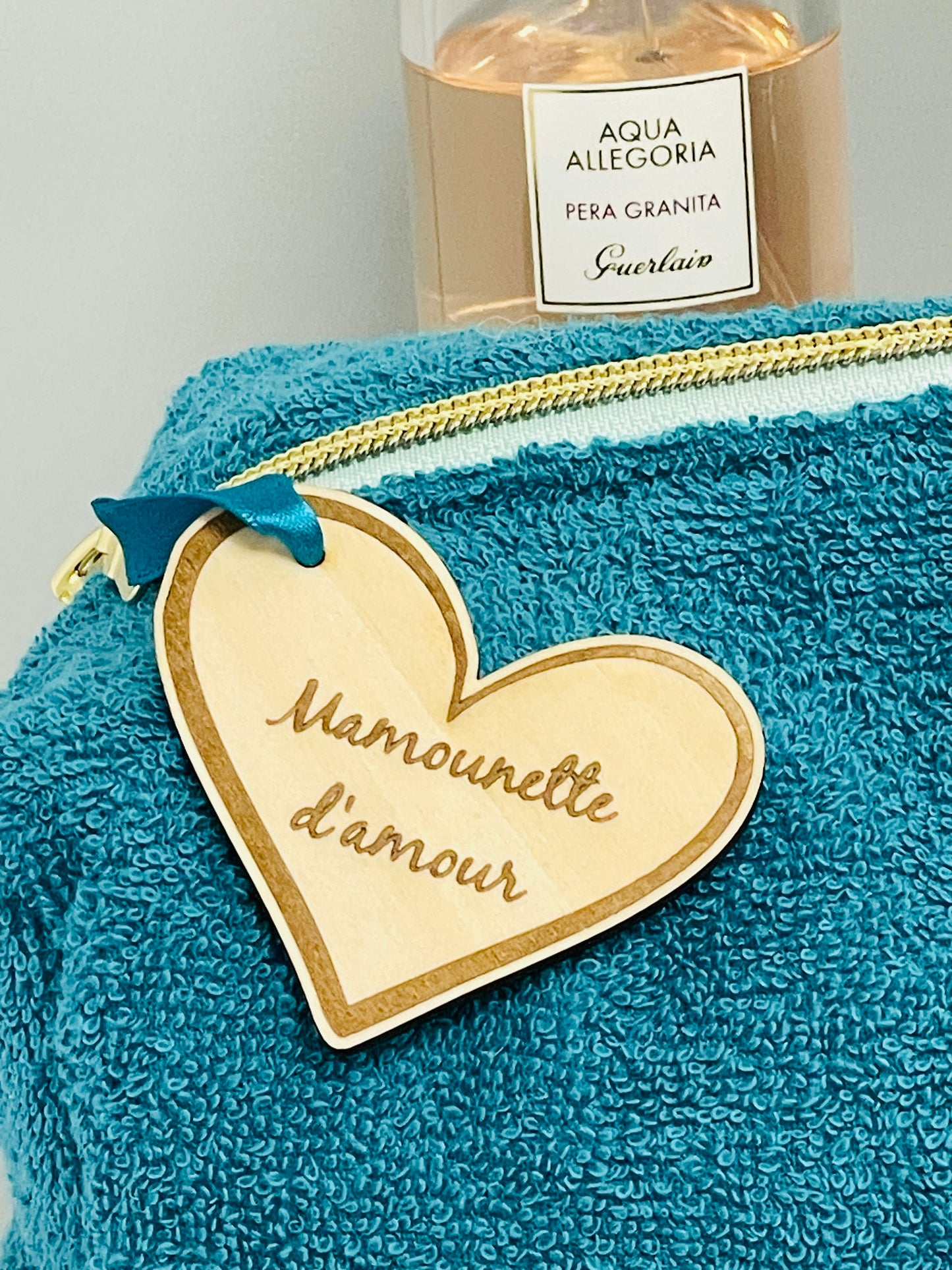 Trousse "Nuage" en éponge bleu canard – Douceur & Volume