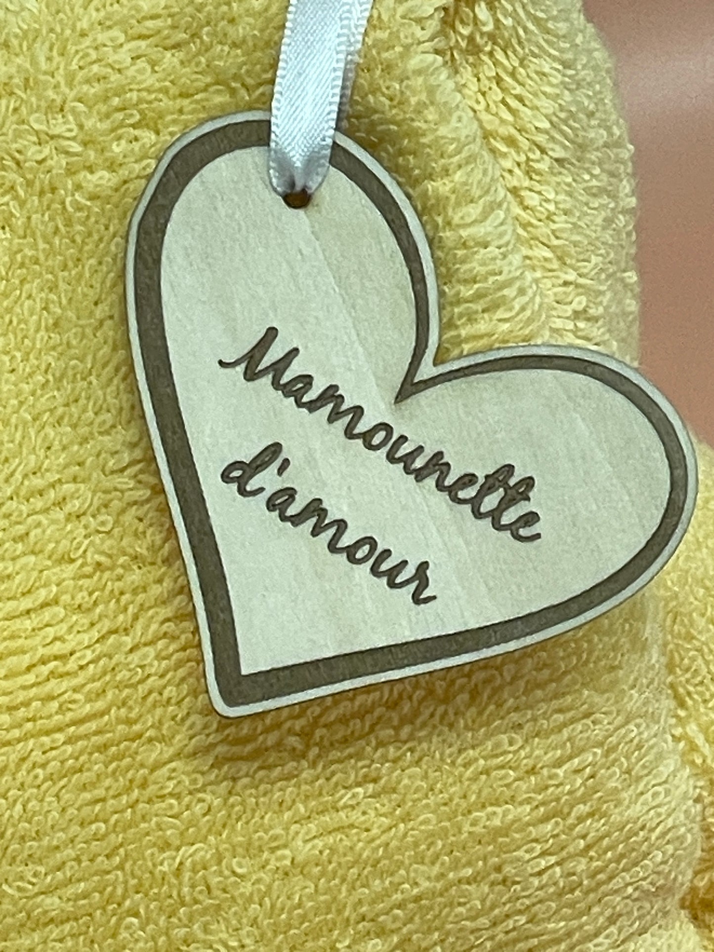 Trousse "Nuage" en éponge jaune – Douceur & Volume